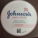 Johnsons Soft Cream Face & Body 300 Ml