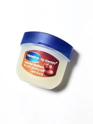 Vaseline Lip Therapy Cocoa Butter 7 Gm